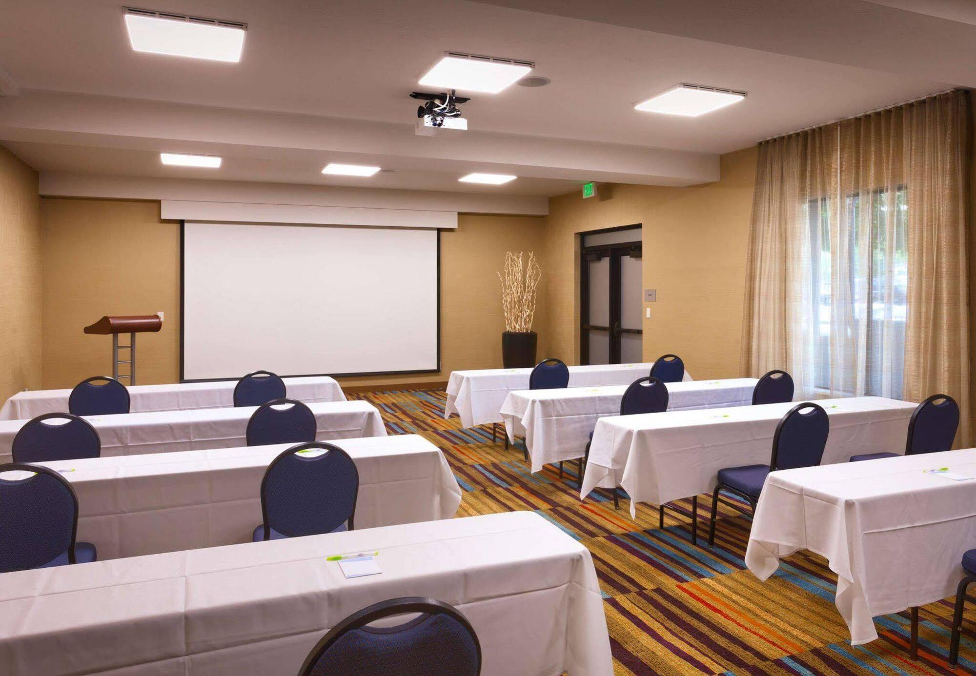 Courtyard By Marriott Salt Lake City Downtown Exterior foto